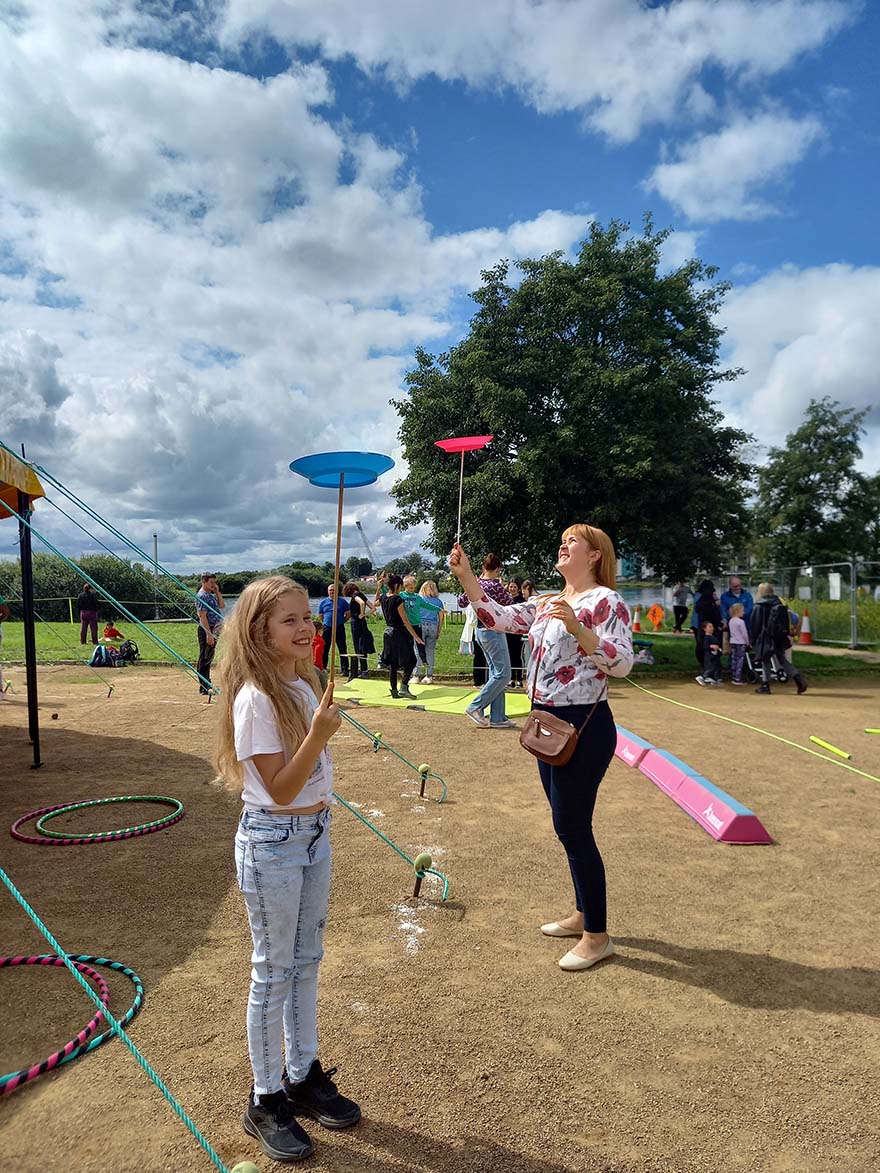 Galway-Community-Circus-Family-Plate-Spinning-New-Horizon-partnership