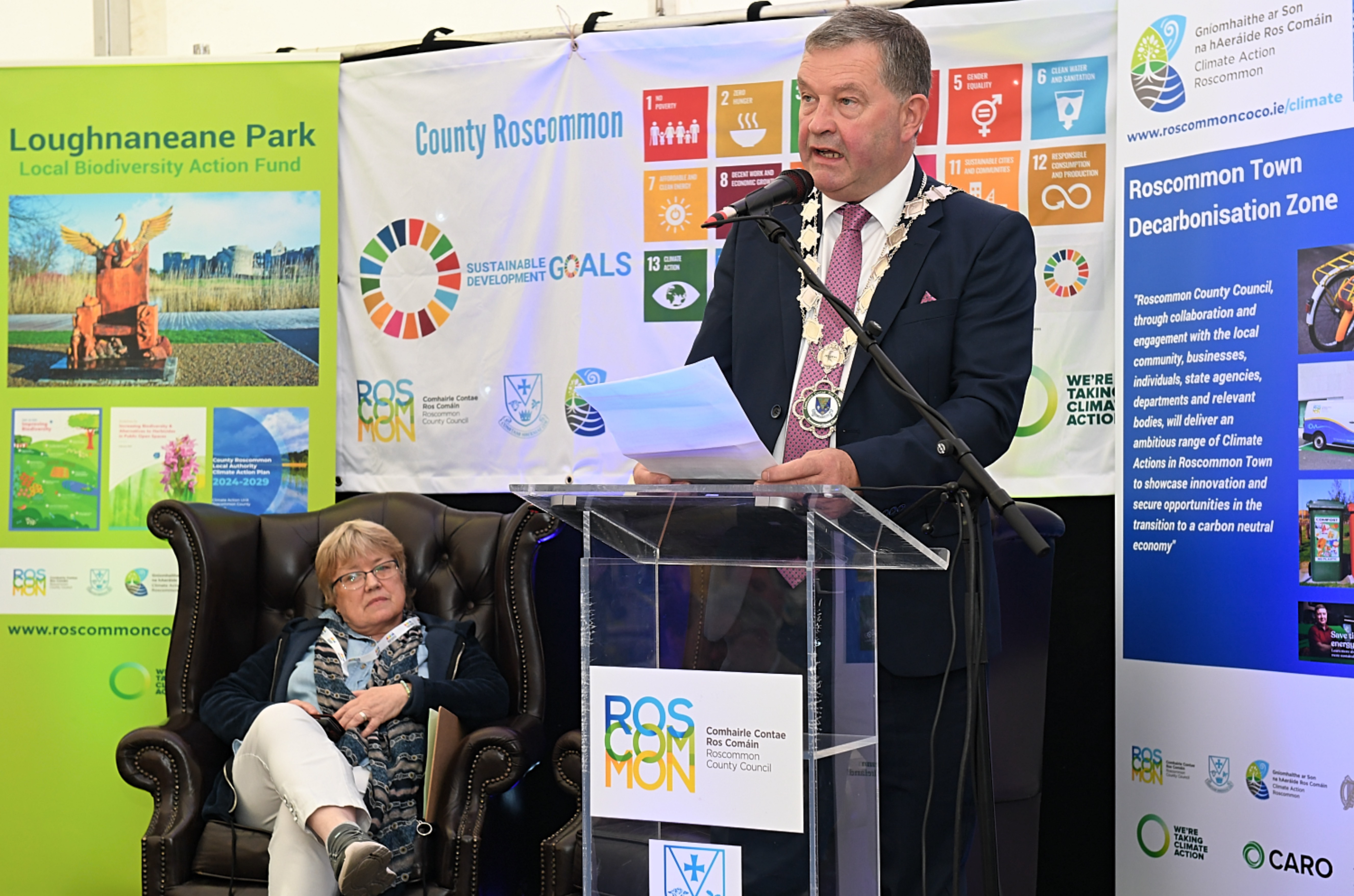 Launch-of-DZ-Roscommon-Town