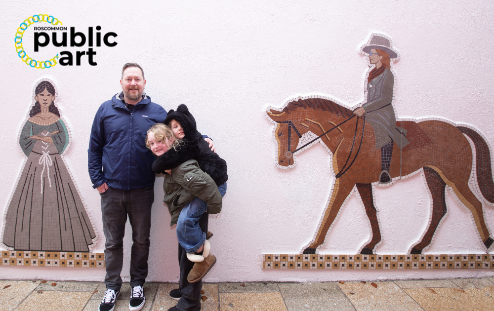 Artist-Chris-Judge-with-his-daughters-on-the-Mosaic-Laneway Artist-Chris-Judge-with-his-daughters-on-the-Mosaic-Laneway